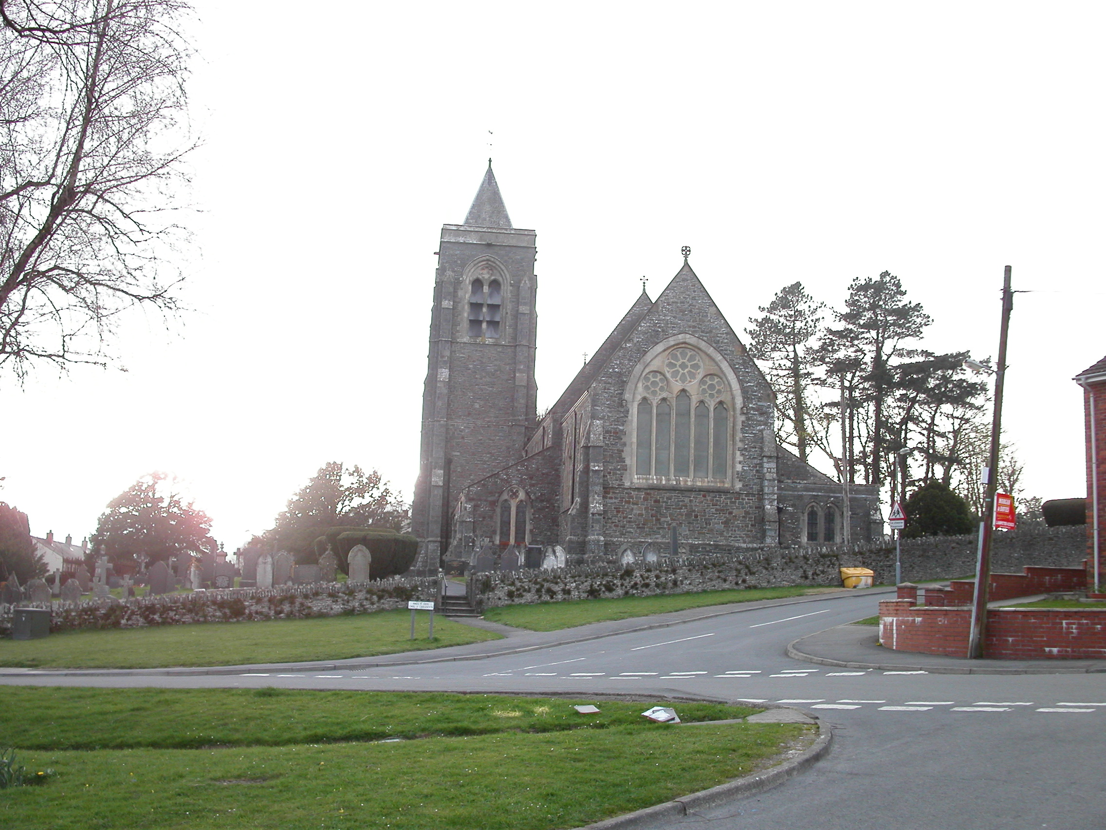 St Peters Church(聖ペトロ教会) 、Lampeter, Wales